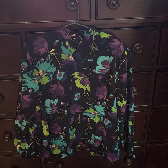 Maggie Barnes Black Floral Blazer - Picture 3 of 3